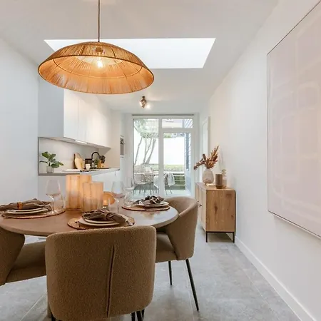 Huswell - Cosy Bohemian Decorated With Terrace Apartament *