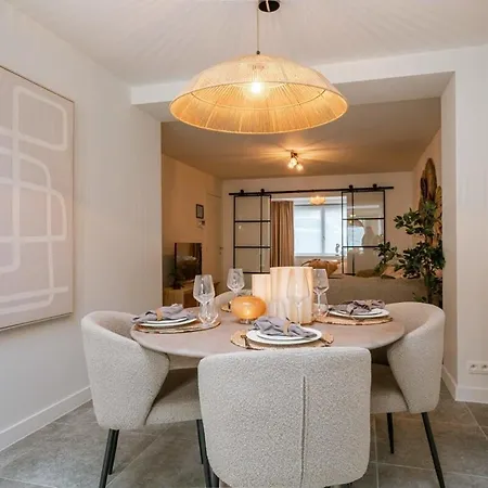 Huswell - Cosy Bohemian Decorated With Terrace شقة *