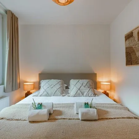 Huswell - Cosy Bohemian Decorated With Terrace شقة *