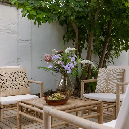 Huswell - Cosy Bohemian Decorated With Terrace *